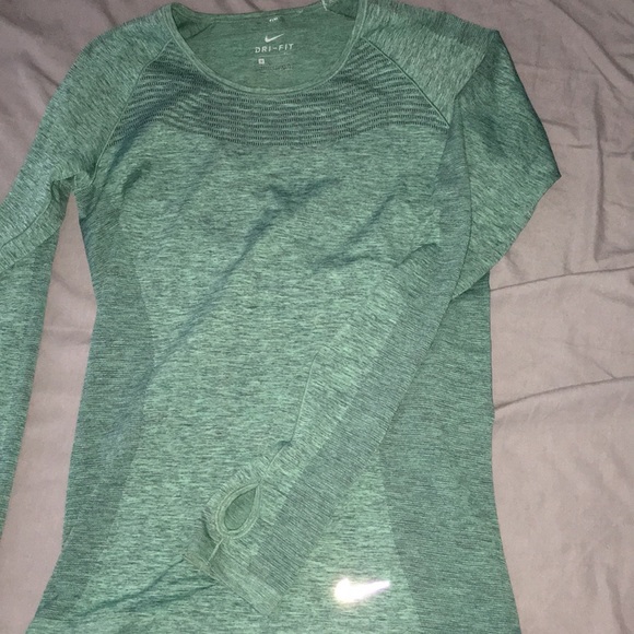 Second hand - Picture 3 of 3